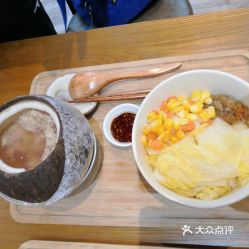 佛山美食探秘 原只椰子燉老鴨，口感與健康的完美融合